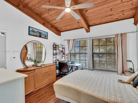 2350 Elm Court Pembroke Pines FL 33026