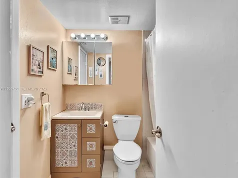 2350 Elm Court Pembroke Pines FL 33026