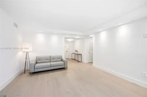 5255 Collins Avenue Miami Beach FL 33140