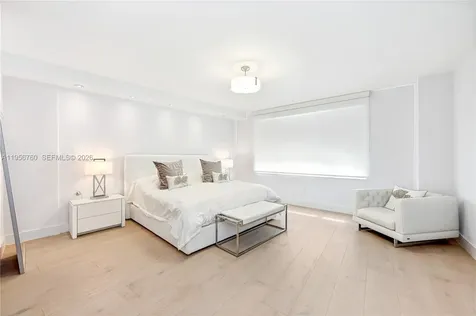 5255 Collins Avenue Miami Beach FL 33140