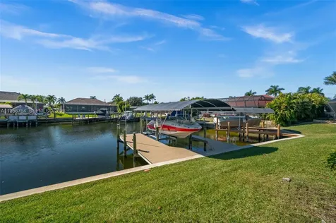 2926 SW 38th Terrace Cape Coral FL 33914