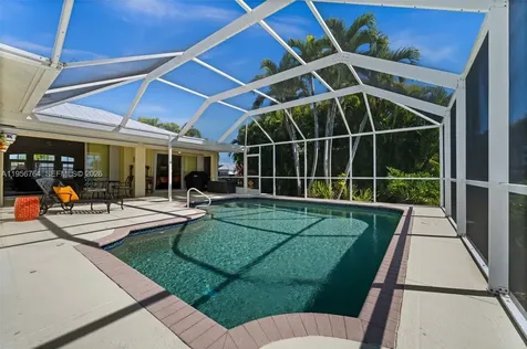 2926 SW 38th Terrace Cape Coral FL 33914