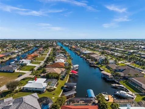 2926 SW 38th Terrace Cape Coral FL 33914
