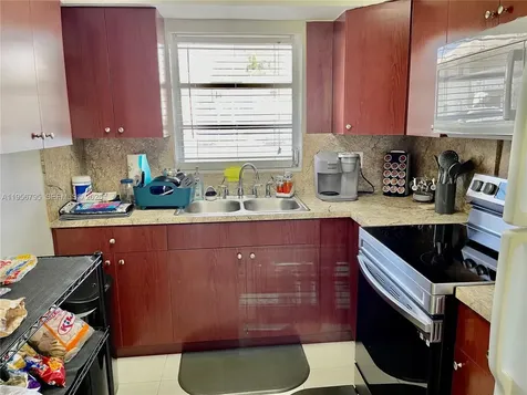 7328 SW 82nd Street Miami FL 33143