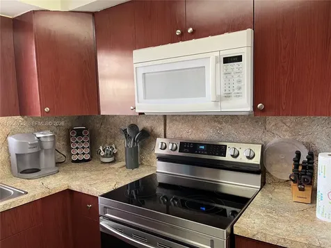 7328 SW 82nd Street Miami FL 33143