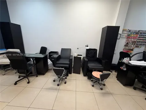 18505 NW 75th Place Hialeah FL 33015