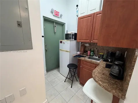 18505 NW 75th Place Hialeah FL 33015