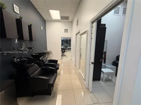 18505 NW 75th Place Hialeah FL 33015