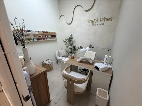 18505 NW 75th Place Hialeah FL 33015