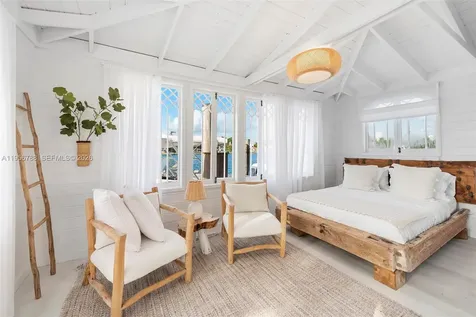 24 S Hibiscus Drive Miami Beach FL 33139