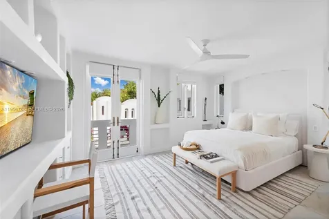 24 S Hibiscus Drive Miami Beach FL 33139