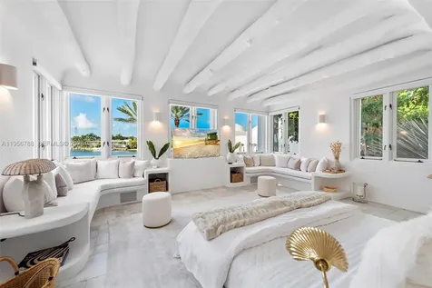 24 S Hibiscus Drive Miami Beach FL 33139