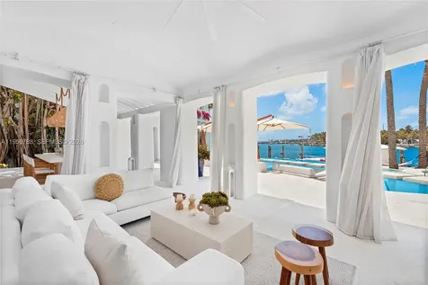 24 S Hibiscus Drive Miami Beach FL 33139