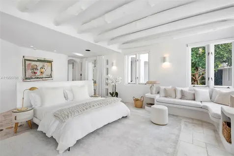 24 S Hibiscus Drive Miami Beach FL 33139