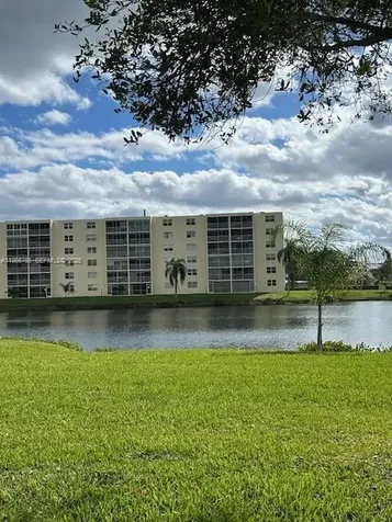 301 SE 3rd Street Dania Beach FL 33004
