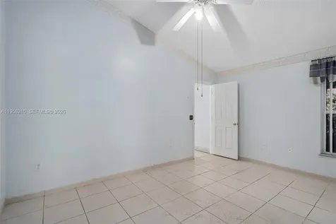 327 Ridge Court Other City - In The State Of Florida FL 32712