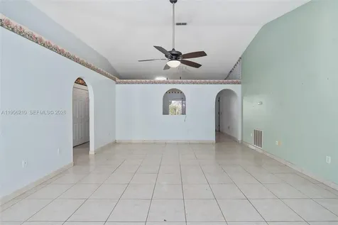 327 Ridge Court Other City - In The State Of Florida FL 32712