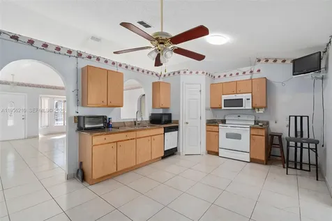 327 Ridge Court Other City - In The State Of Florida FL 32712