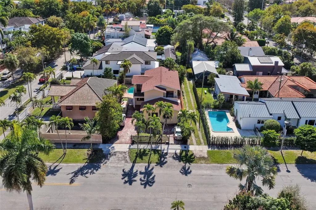 2311 SW 5th Avenue Miami FL 33129