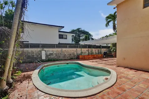 2311 SW 5th Avenue Miami FL 33129