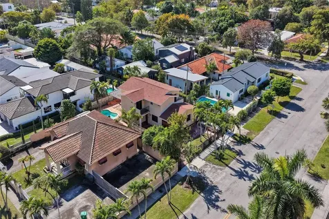 2311 SW 5th Avenue Miami FL 33129