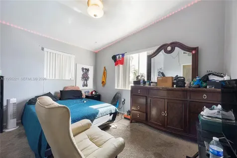 3920 SW 32nd Avenue West Park FL 33023
