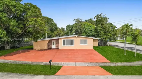 3920 SW 32nd Avenue West Park FL 33023