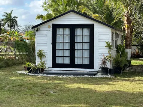 18481 SW 208th Street Miami FL 33187