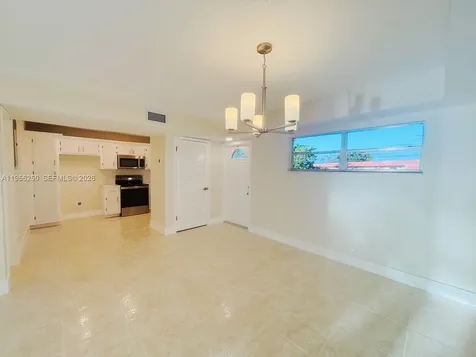 411 S Hollybrook Drive Pembroke Pines FL 33025