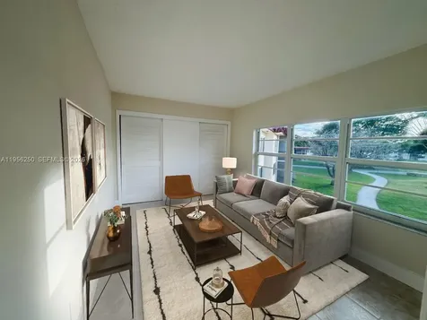 411 S Hollybrook Drive Pembroke Pines FL 33025