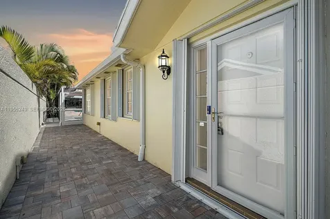 153 Brier Circle Jupiter FL 33458