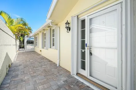 153 Brier Circle Jupiter FL 33458