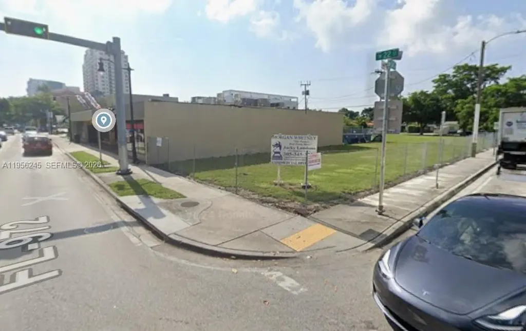3398 Coral Way Miami FL 33145
