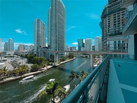 690 SW 1st Court Miami FL 33130