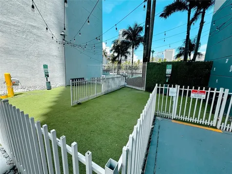 690 SW 1st Court Miami FL 33130