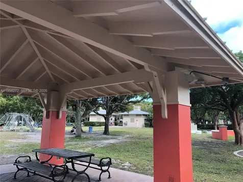 255 Sunrise Drive Key Biscayne FL 33149