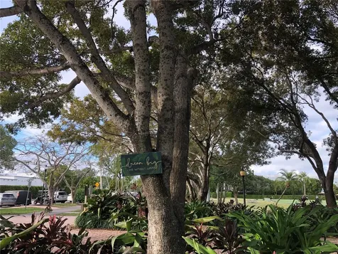 255 Sunrise Drive Key Biscayne FL 33149