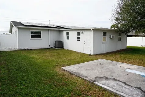 821 Barber Street Sebastian FL 32958