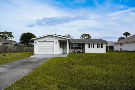 821 Barber Street Sebastian FL 32958