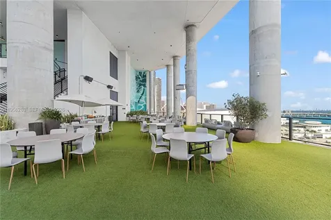 398 NE 5th Street Miami FL 33132