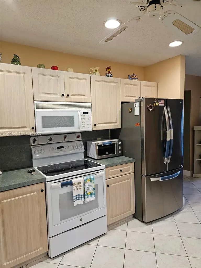 10301 Greenbriar Court Boca Raton FL 33498