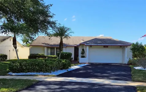 10301 Greenbriar Court Boca Raton FL 33498