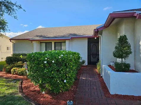 10301 Greenbriar Court Boca Raton FL 33498