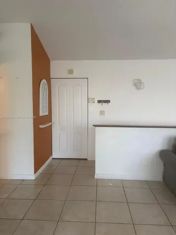 9980 NW 9th St Circle Miami FL 33172