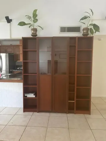 9980 NW 9th St Circle Miami FL 33172