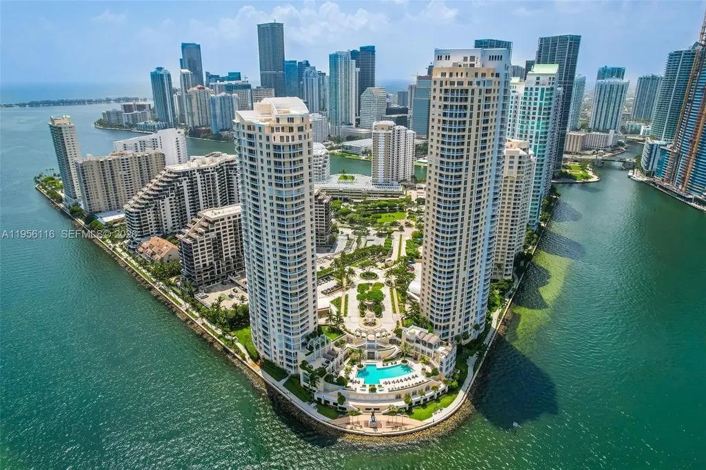 808 Brickell Key Drive Miami FL 33131