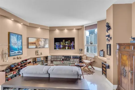 808 Brickell Key Drive Miami FL 33131