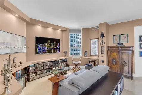 808 Brickell Key Drive Miami FL 33131