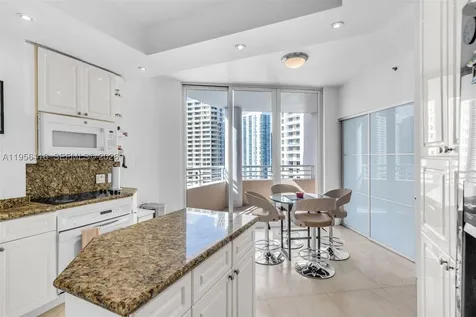 808 Brickell Key Drive Miami FL 33131