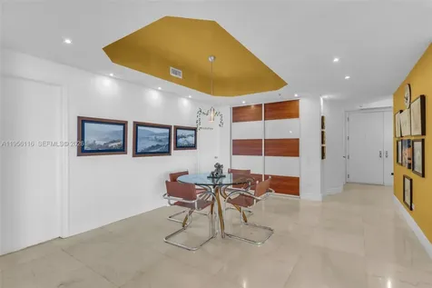 808 Brickell Key Drive Miami FL 33131
